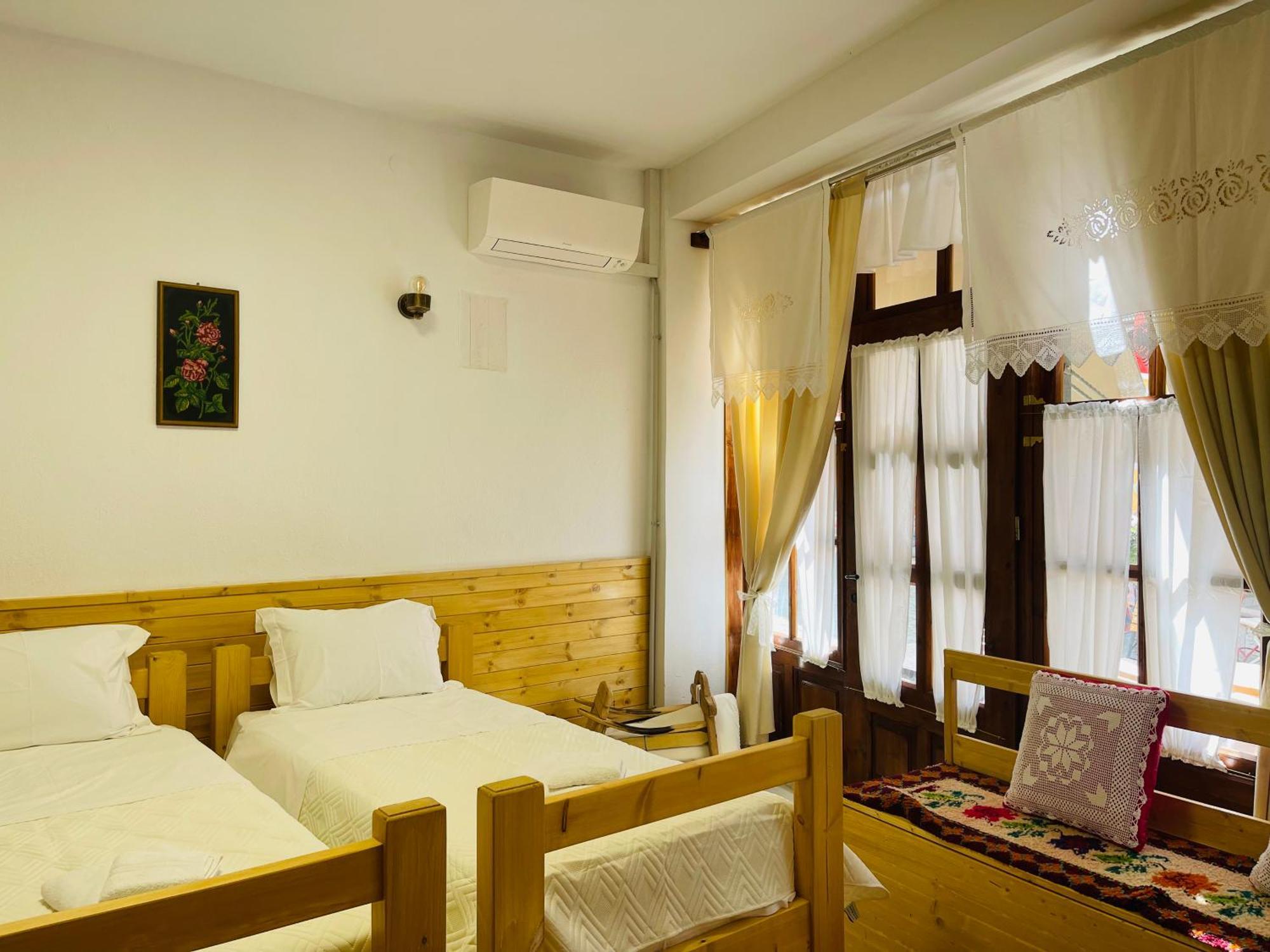 Medieval Rooms Gjirokastra Zewnętrze zdjęcie